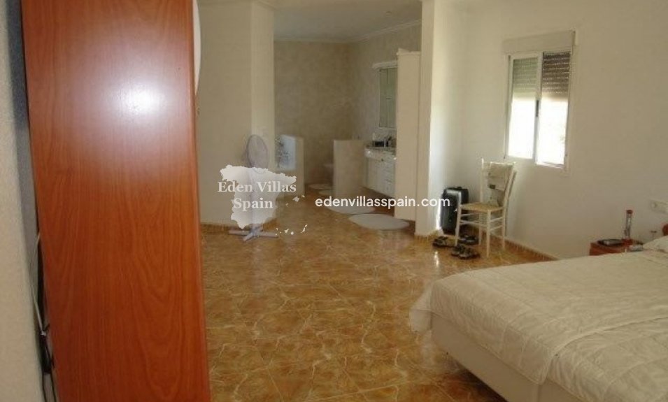 Immobilien Zweiter Hand - Landhaus - Daya Nueva