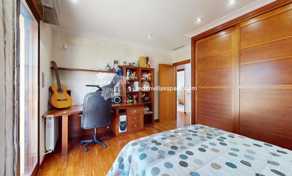 Immobilien Zweiter Hand - Landhaus - Elche