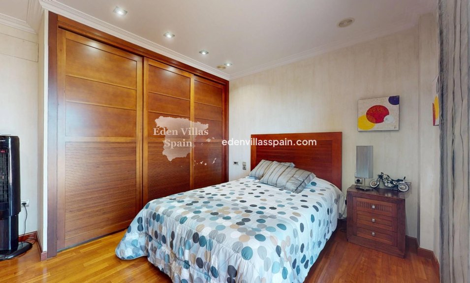 Immobilien Zweiter Hand - Landhaus - Elche