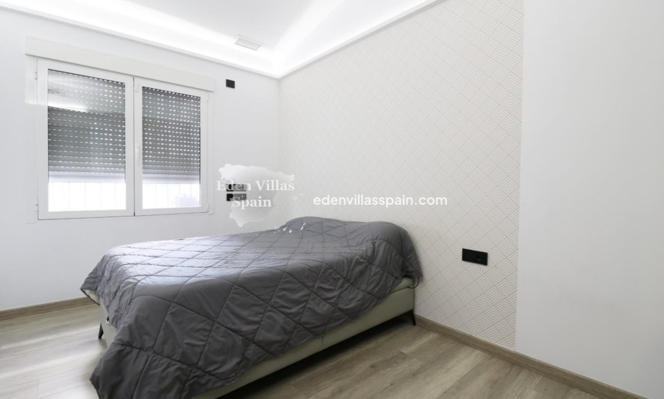 Immobilien Zweiter Hand - Landhaus - Santa Pola