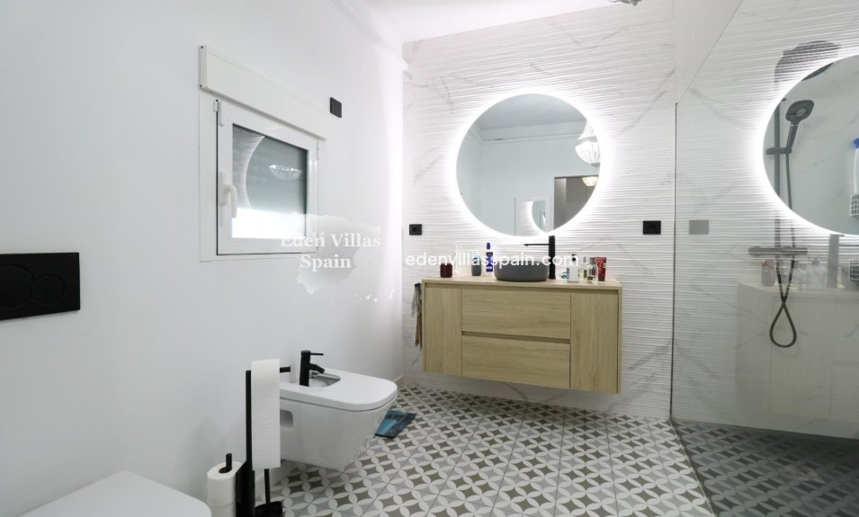 Immobilien Zweiter Hand - Landhaus - Santa Pola