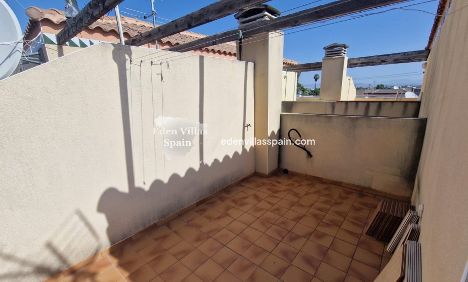 Immobilien Zweiter Hand - Reiheneinfamilienhaus - Daya Nueva