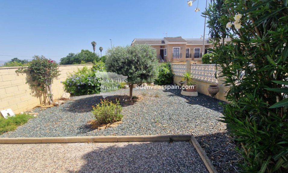 Immobilien Zweiter Hand - Reiheneinfamilienhaus - Daya Nueva