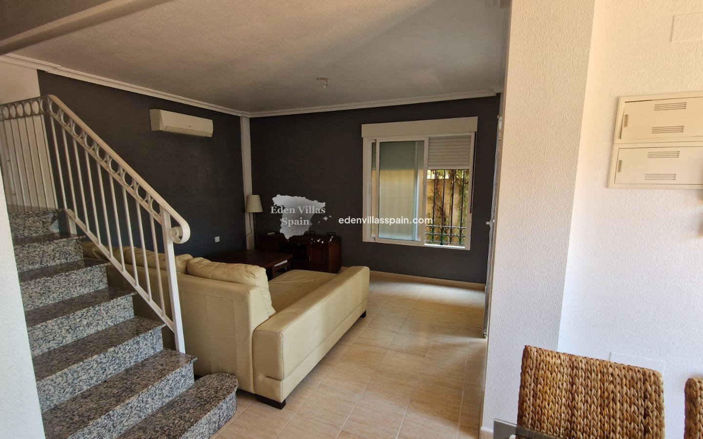 Immobilien Zweiter Hand - Reiheneinfamilienhaus - Daya Nueva