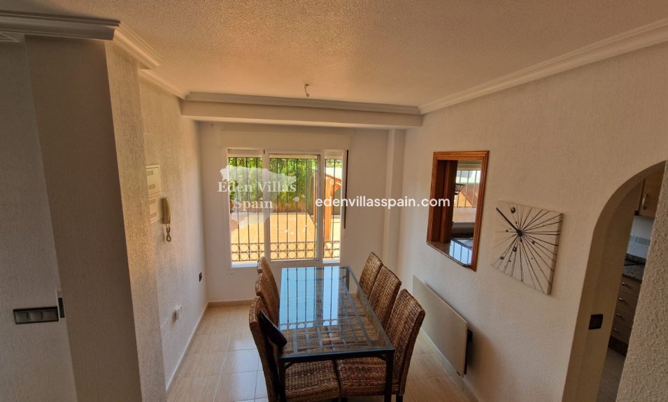 Immobilien Zweiter Hand - Reiheneinfamilienhaus - Daya Nueva