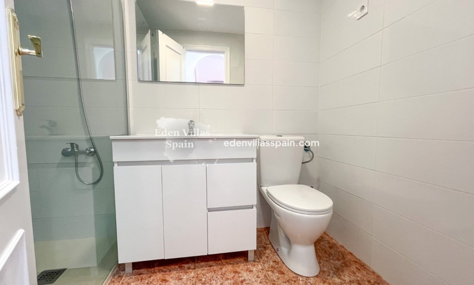 Immobilien Zweiter Hand - Reihenhaus - Los Montesinos