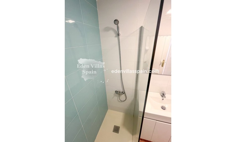 Immobilien Zweiter Hand - Reihenhaus - Los Montesinos