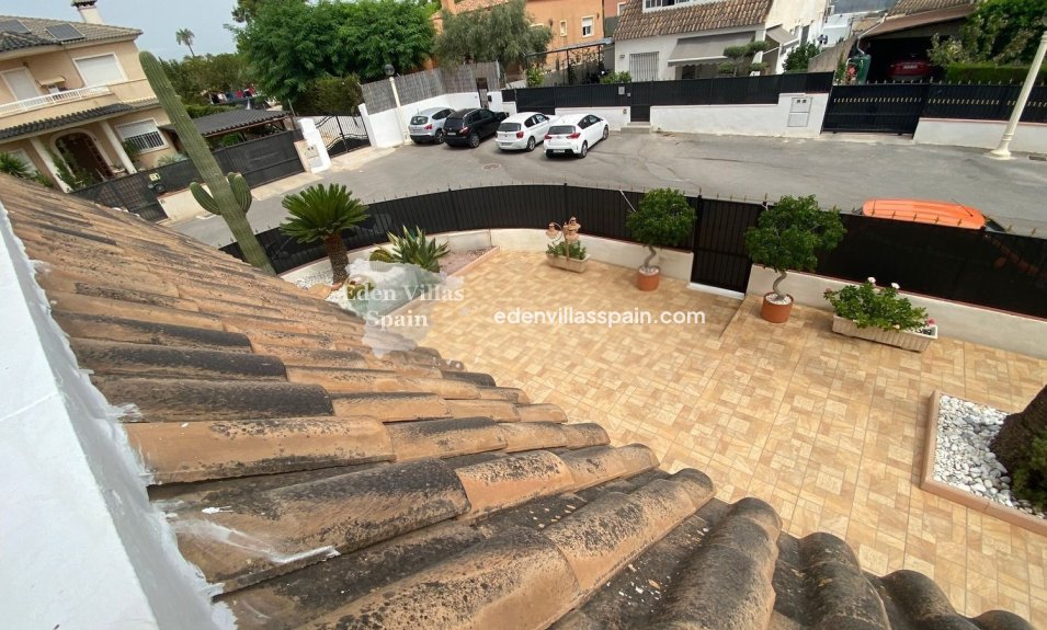 Immobilien Zweiter Hand - Urbanisierung freistehende Villa - Elche