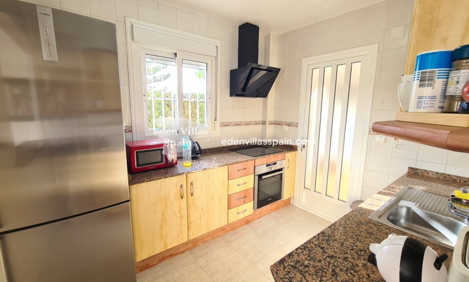 Immobilien Zweiter Hand - Urbanisierung freistehende Villa - La Marina