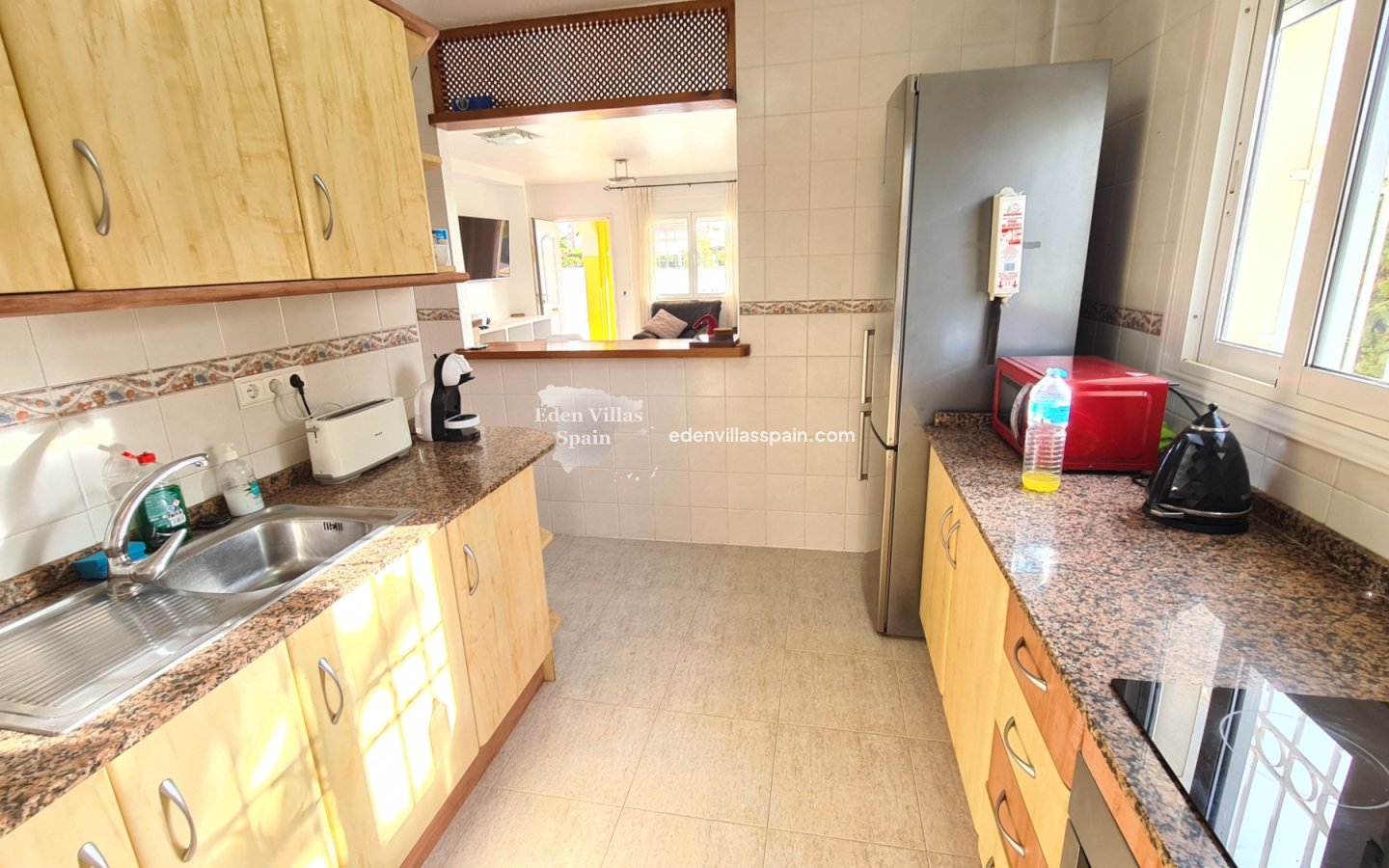 Immobilien Zweiter Hand - Urbanisierung freistehende Villa - La Marina