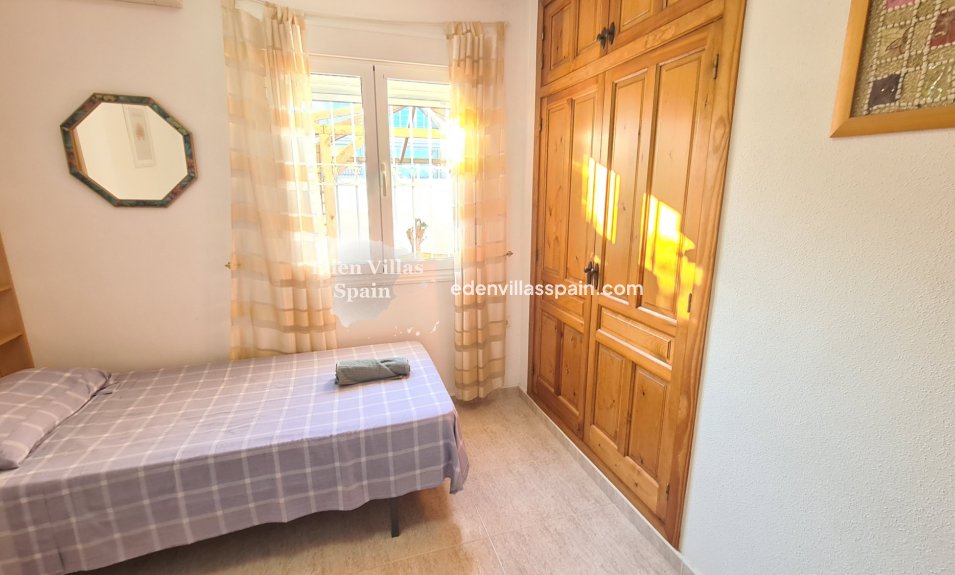 Immobilien Zweiter Hand - Urbanisierung freistehende Villa - La Marina