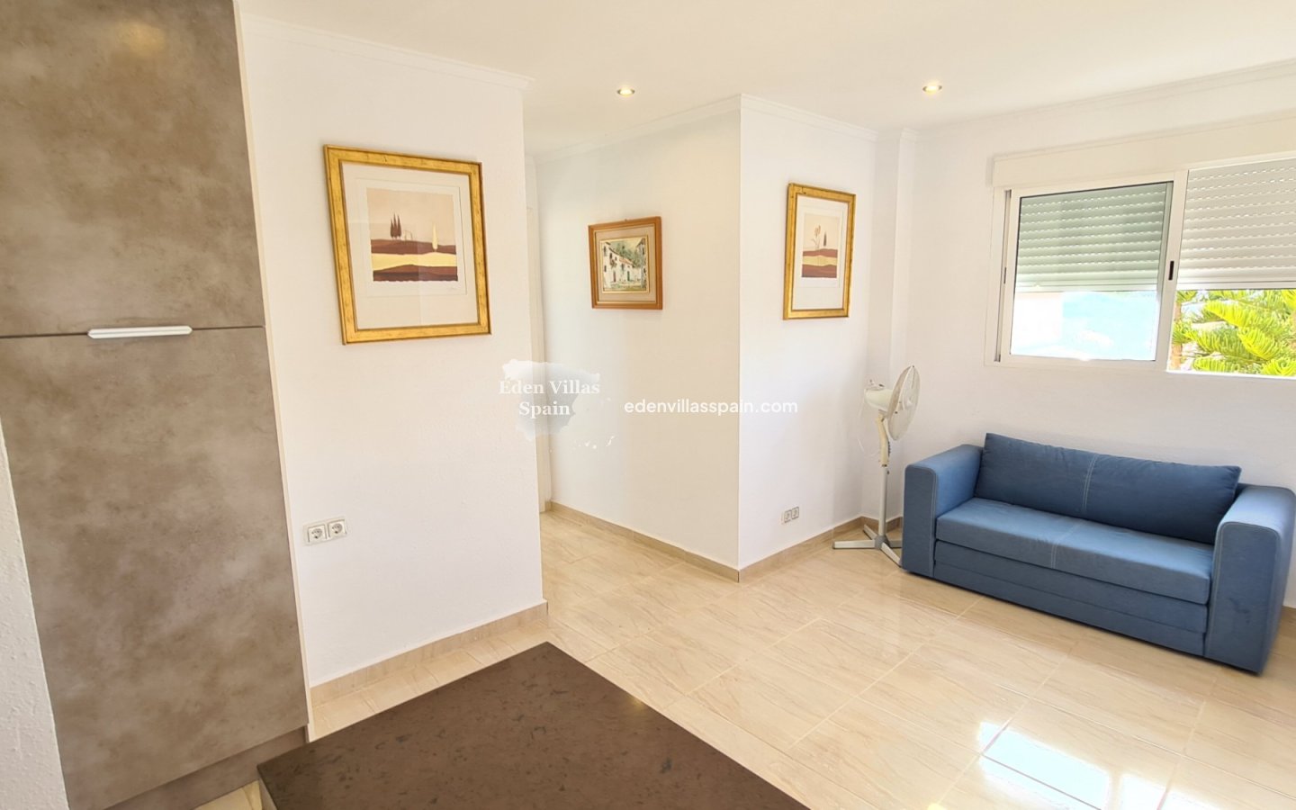 Immobilien Zweiter Hand - Urbanisierung freistehende Villa - La Marina