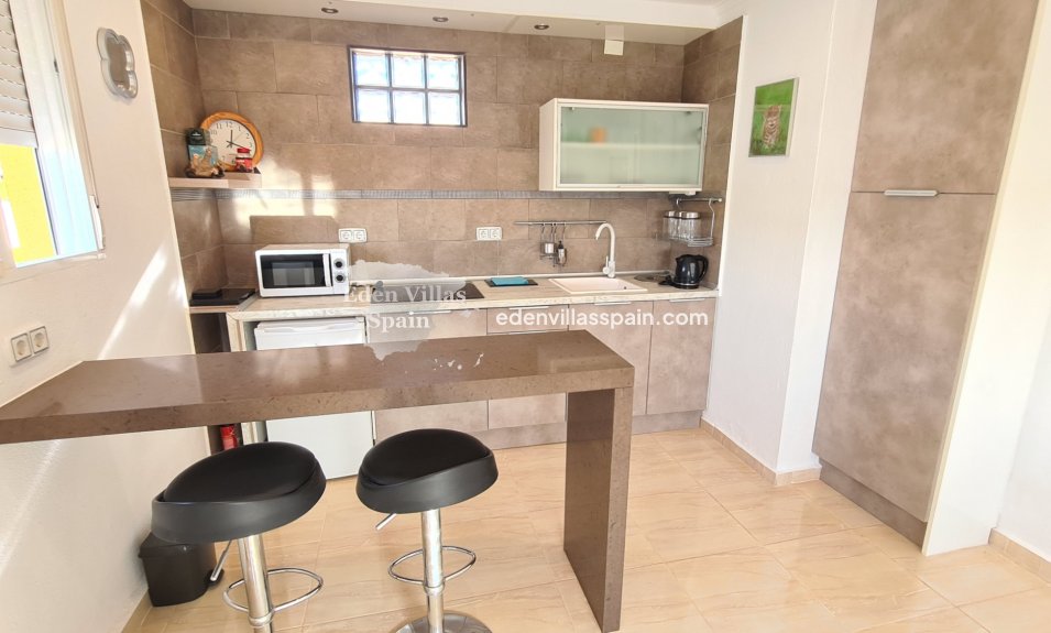 Immobilien Zweiter Hand - Urbanisierung freistehende Villa - La Marina