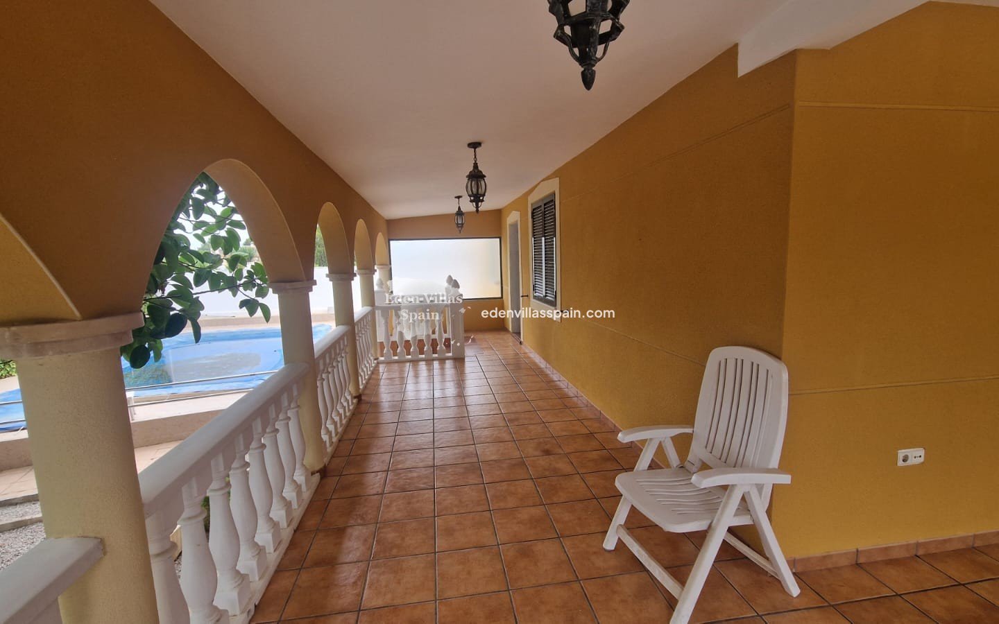 Immobilien Zweiter Hand - Urbanisierung freistehende Villa - La Marina