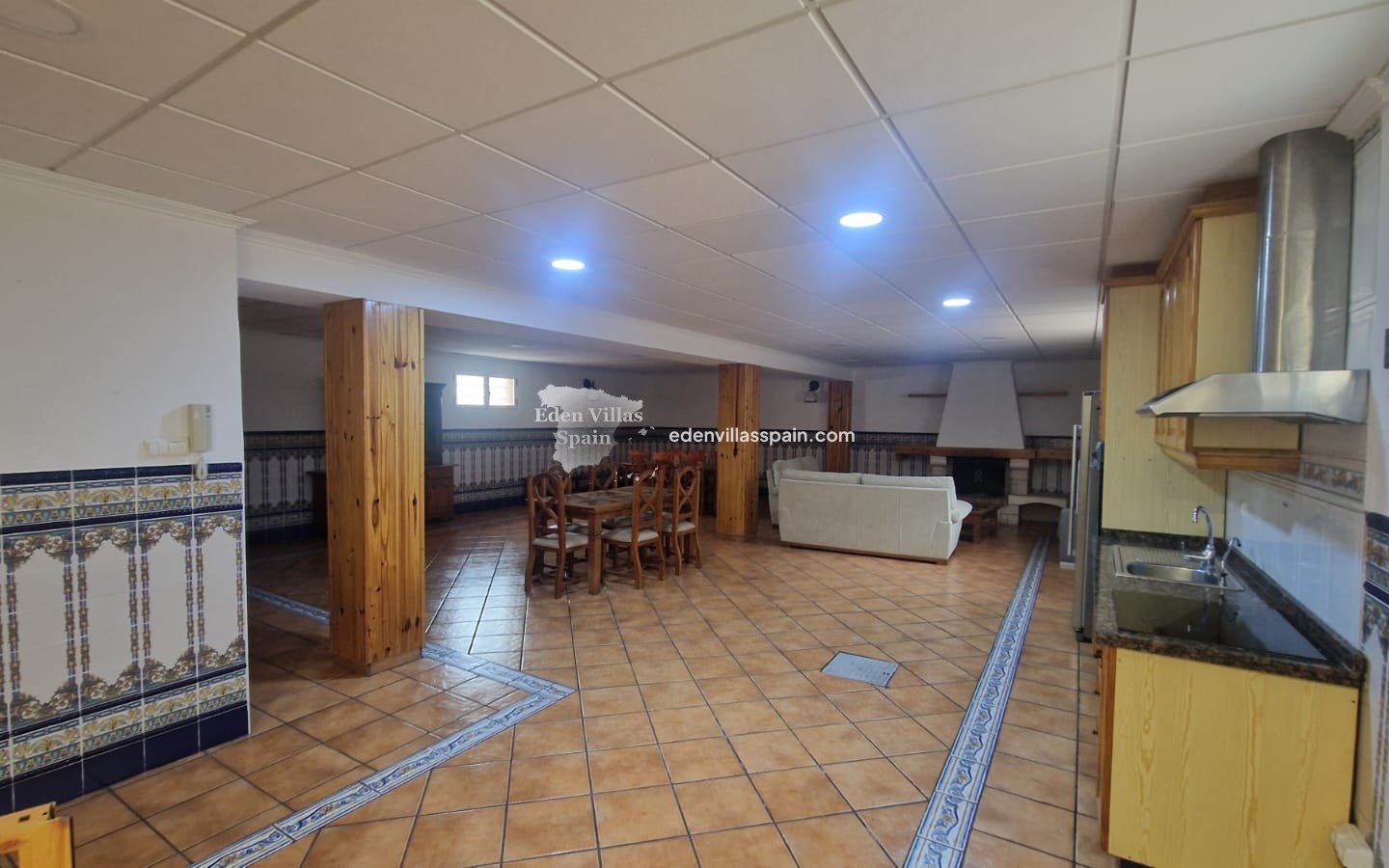 Immobilien Zweiter Hand - Urbanisierung freistehende Villa - La Marina