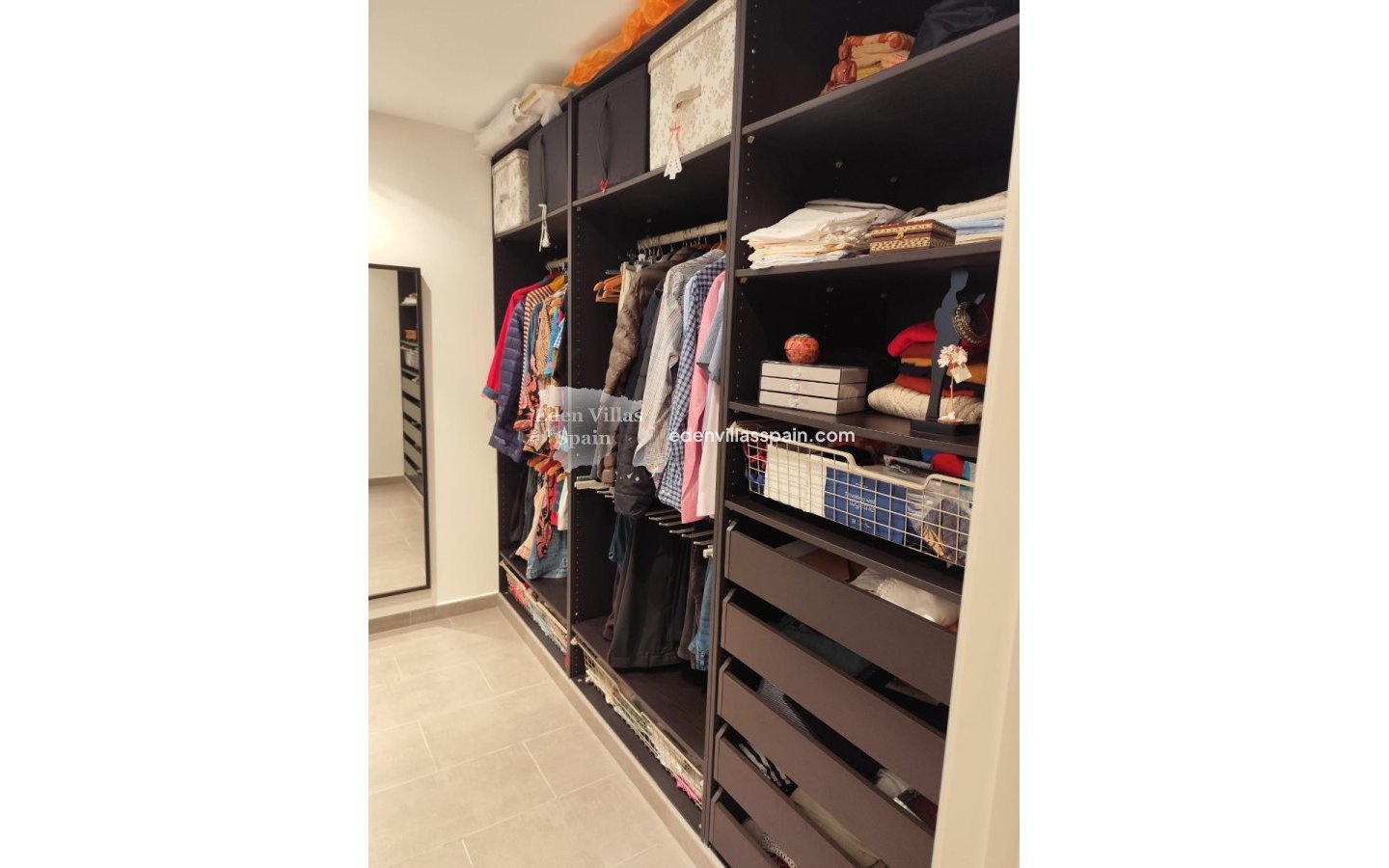 Immobilien Zweiter Hand - Urbanisierung freistehende Villa - La Marina