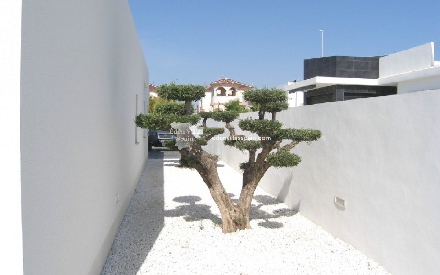 Immobilien Zweiter Hand - Villa an der Küste - La Marina