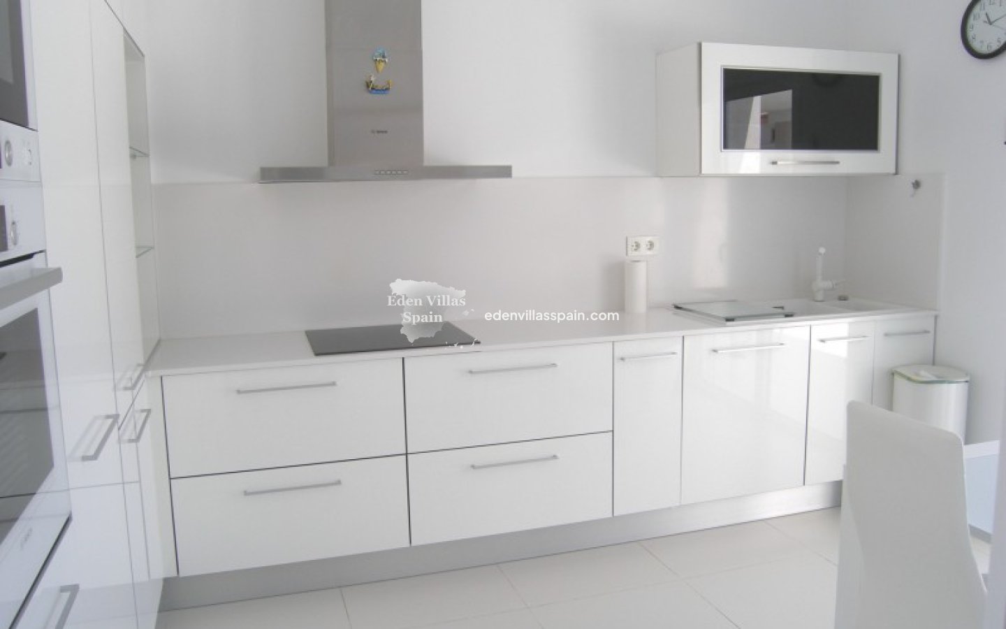 Immobilien Zweiter Hand - Villa an der Küste - La Marina