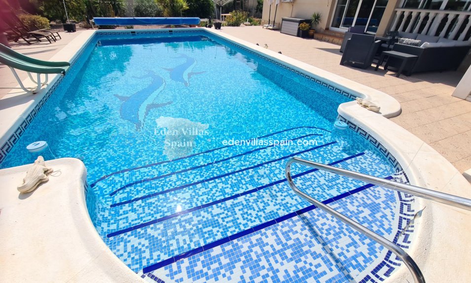 Immobilien Zweiter Hand - Villa an der Küste - La Marina