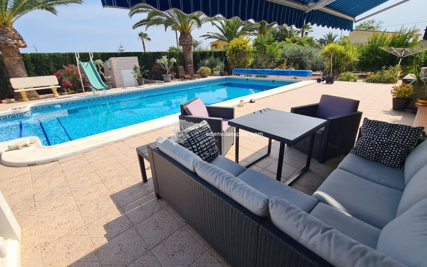 Immobilien Zweiter Hand - Villa an der Küste - La Marina