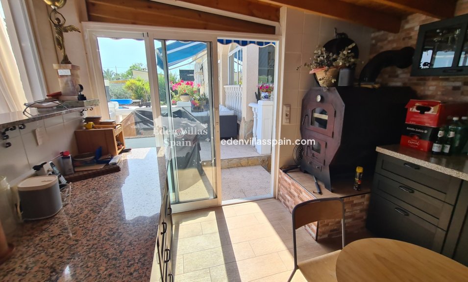 Immobilien Zweiter Hand - Villa an der Küste - La Marina