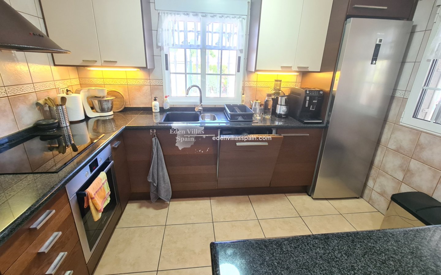 Immobilien Zweiter Hand - Villa an der Küste - La Marina