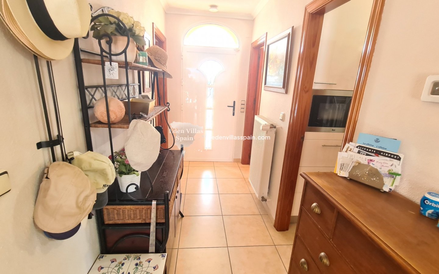 Immobilien Zweiter Hand - Villa an der Küste - La Marina