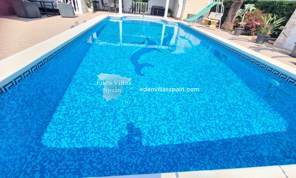 Immobilien Zweiter Hand - Villa an der Küste - La Marina