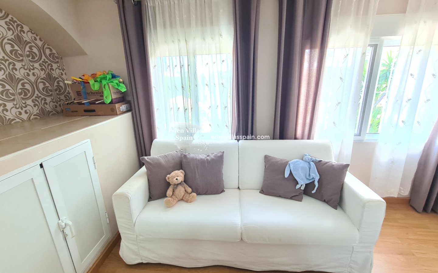 Immobilien Zweiter Hand - Villa an der Küste - La Marina