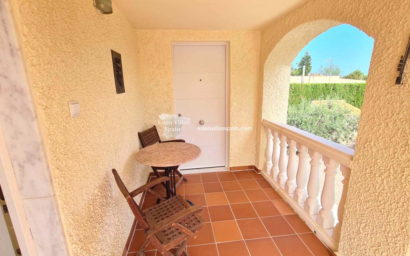 Immobilien Zweiter Hand - Villa an der Küste - La Marina