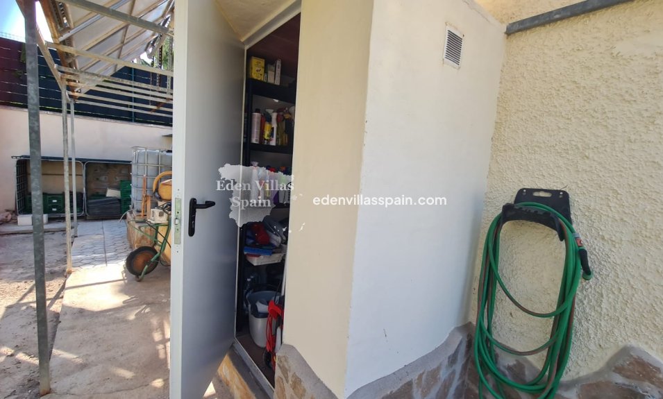 Immobilien Zweiter Hand - Villa an der Küste - La Marina