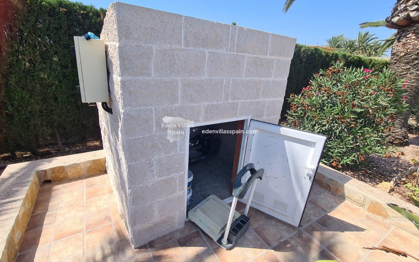 Immobilien Zweiter Hand - Villa an der Küste - La Marina