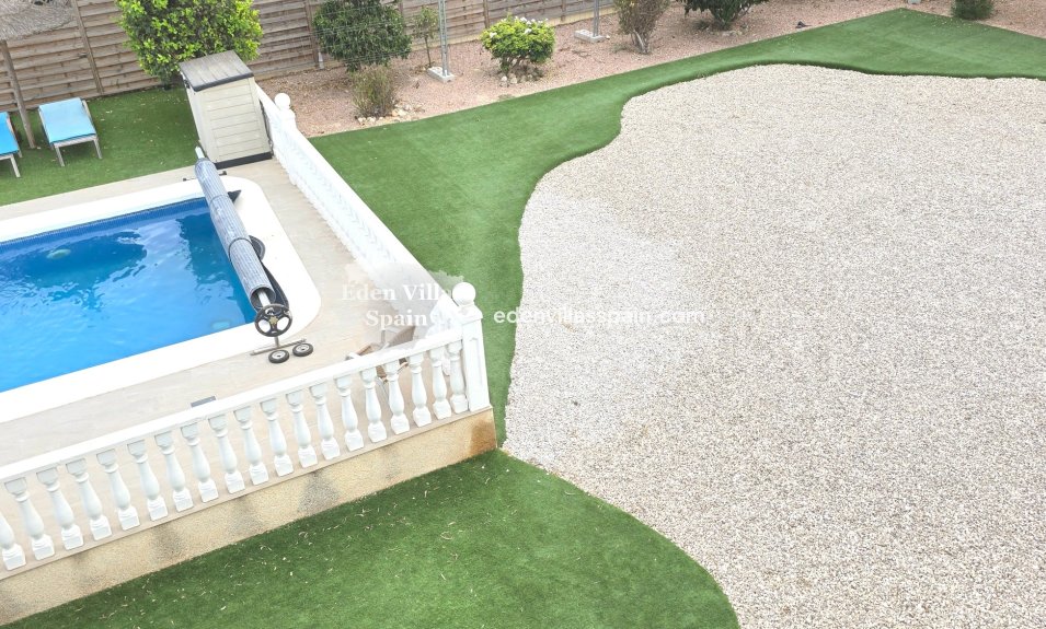 Immobilien Zweiter Hand - Villa an der Küste - La Marina