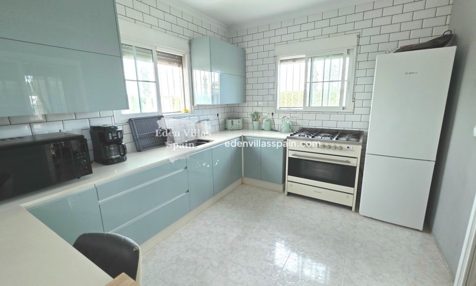 Immobilien Zweiter Hand - Villa an der Küste - La Marina