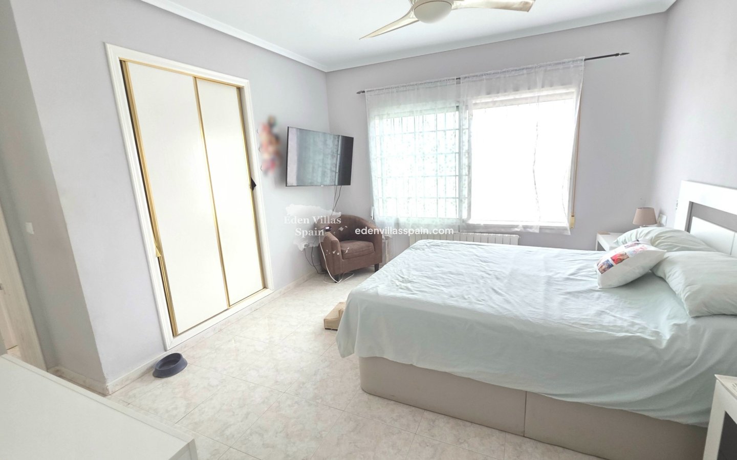 Immobilien Zweiter Hand - Villa an der Küste - La Marina