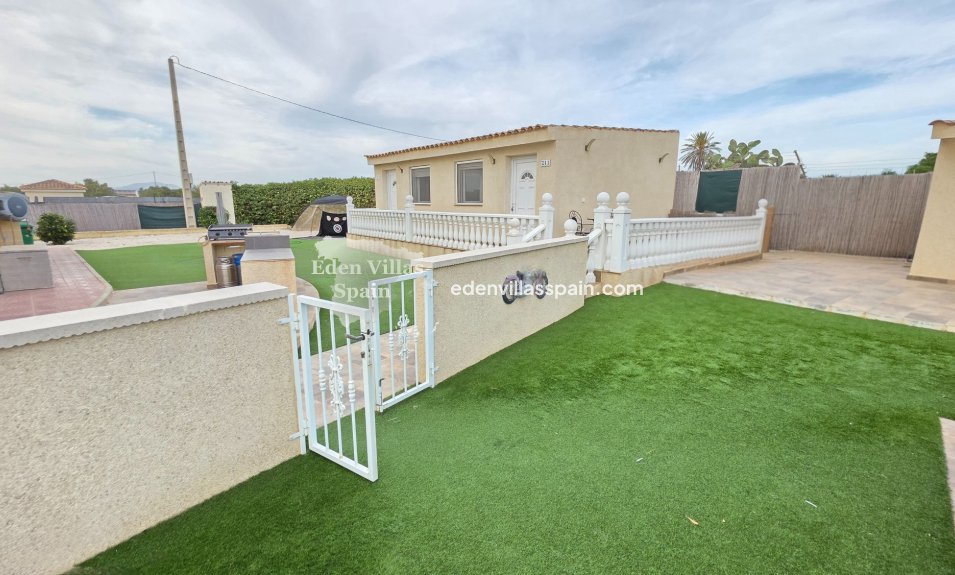 Immobilien Zweiter Hand - Villa an der Küste - La Marina