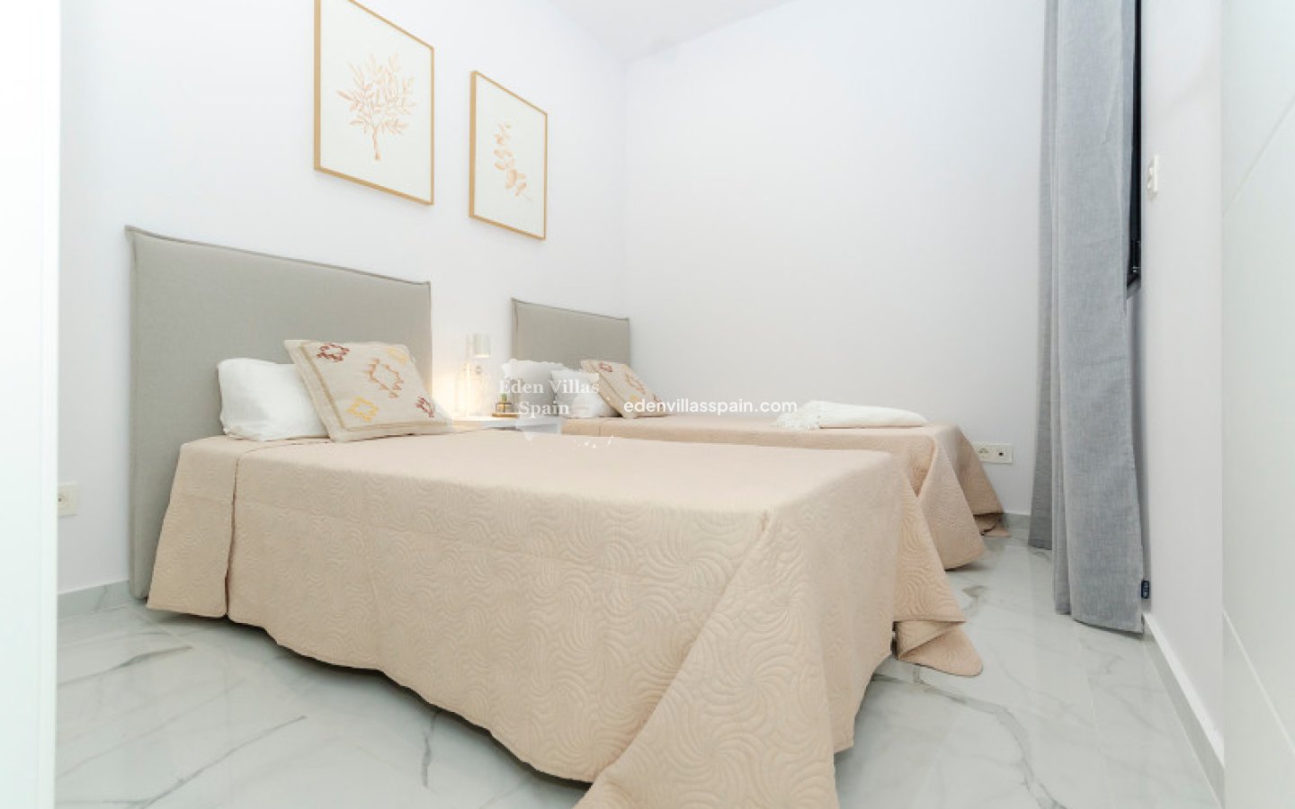 Neubau - Urbanisierung freistehende Villa - Torrevieja