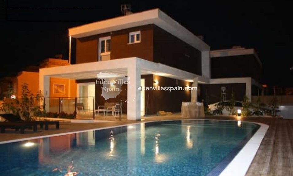 New Construction - Coastal Villa - Santa Pola