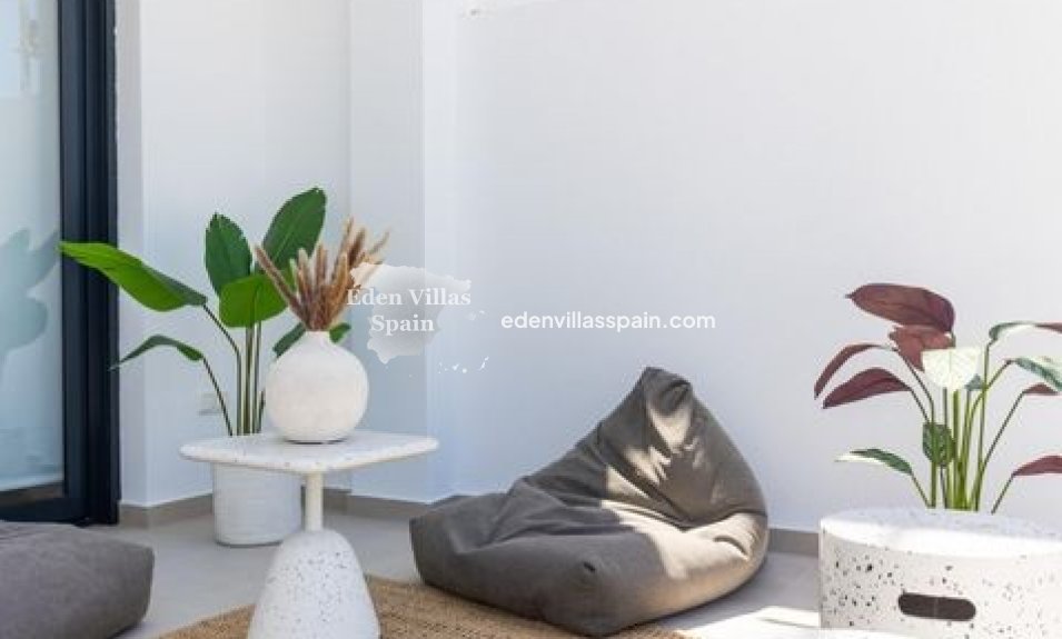 New Construction - Terrace House - Rafal