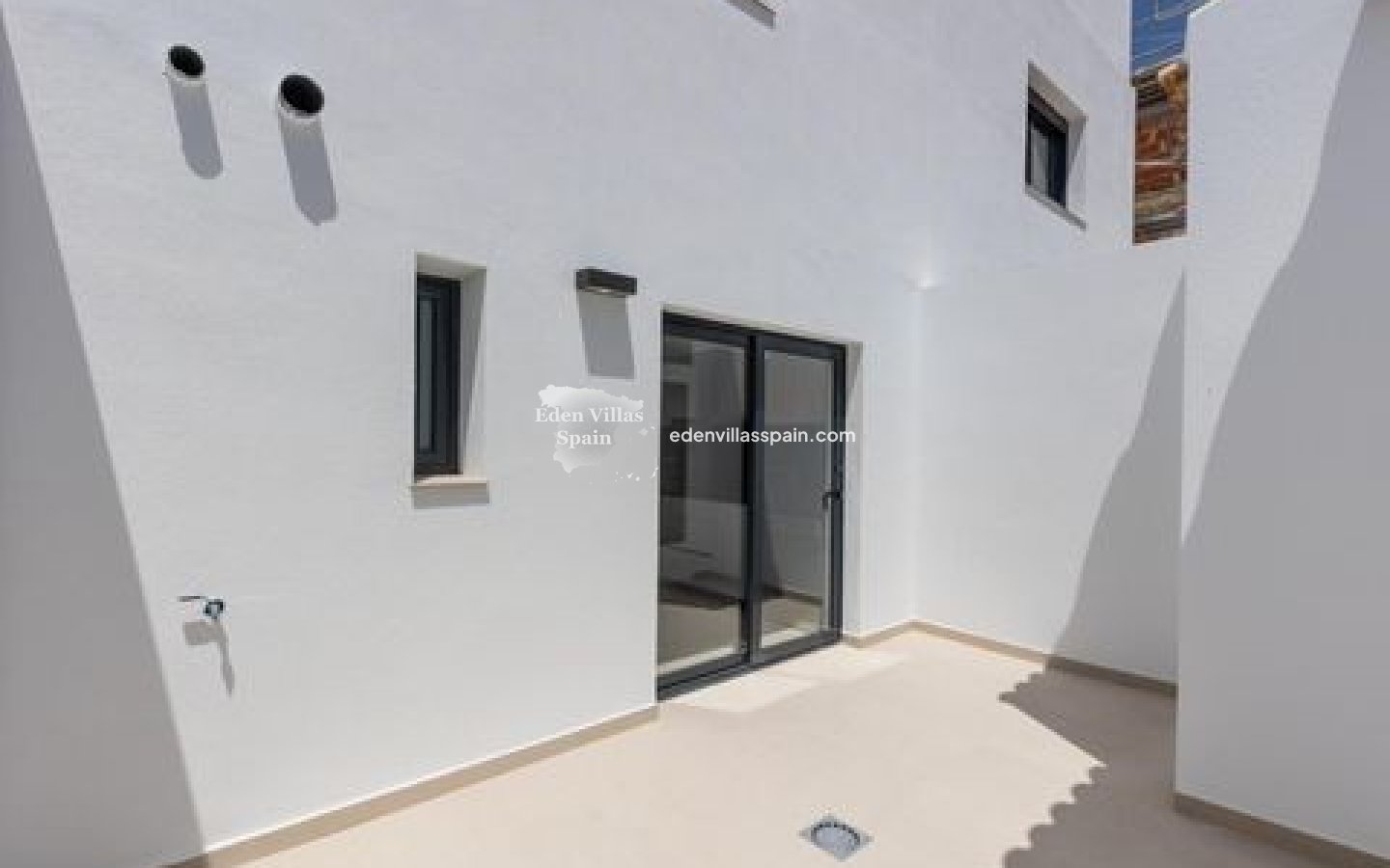 New Construction - Terrace House - Rafal