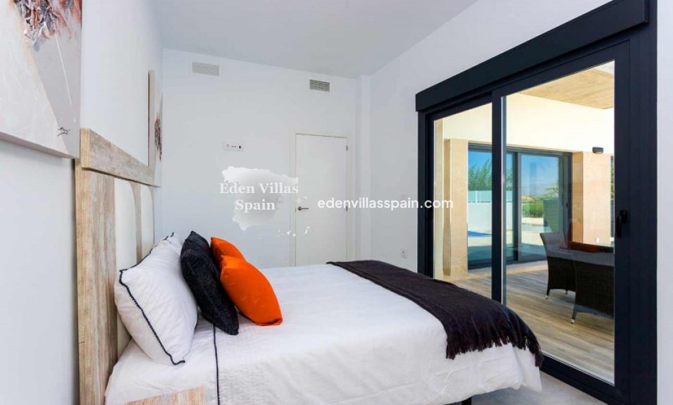 Nieuwbouw - Gloednieuwe villa - Daya Nueva