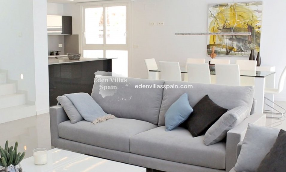 Obra Nueva - Casa de pueblo - Guardamar del Segura