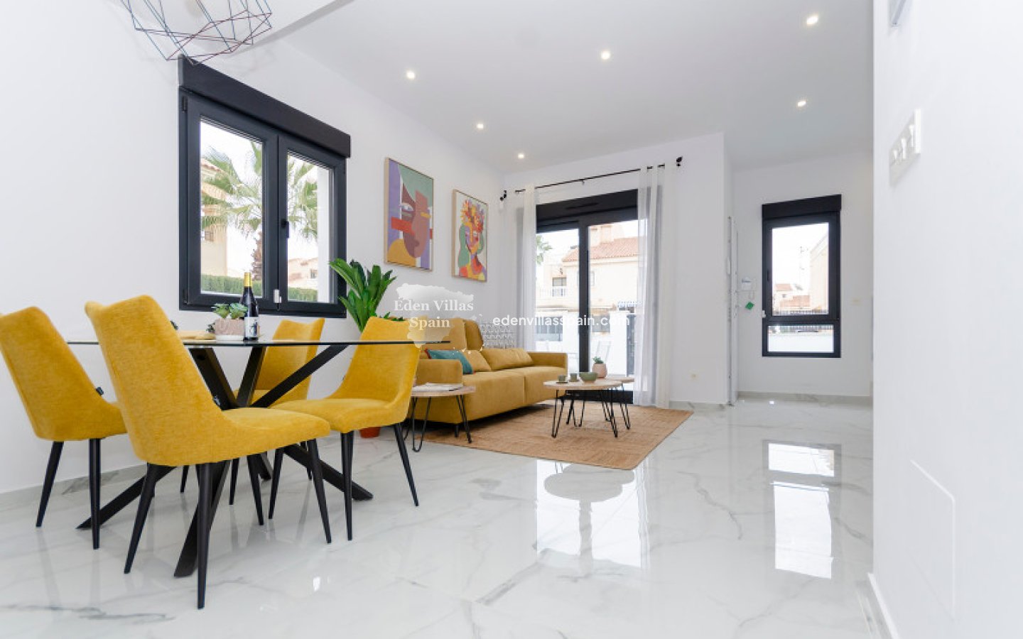 Obra Nueva - Chalet independiente - Torrevieja