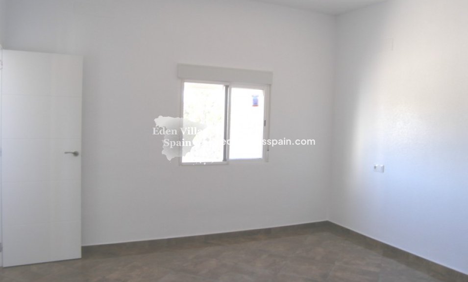 Obra Nueva - Villa a estrenar - Alicante