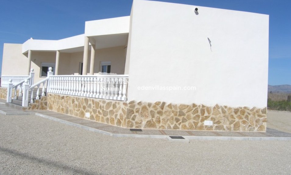 Obra Nueva - Villa a estrenar - Alicante