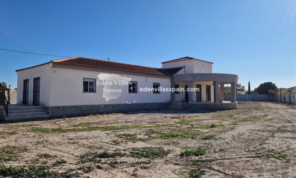 Obra Nueva - Villa a estrenar - Catral