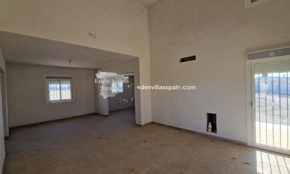 Obra Nueva - Villa a estrenar - Catral