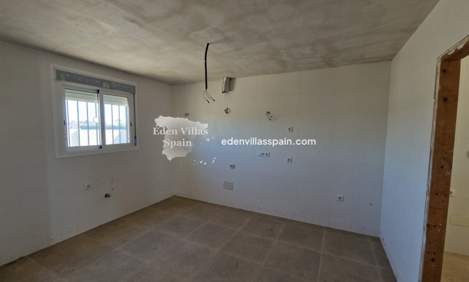 Obra Nueva - Villa a estrenar - Catral