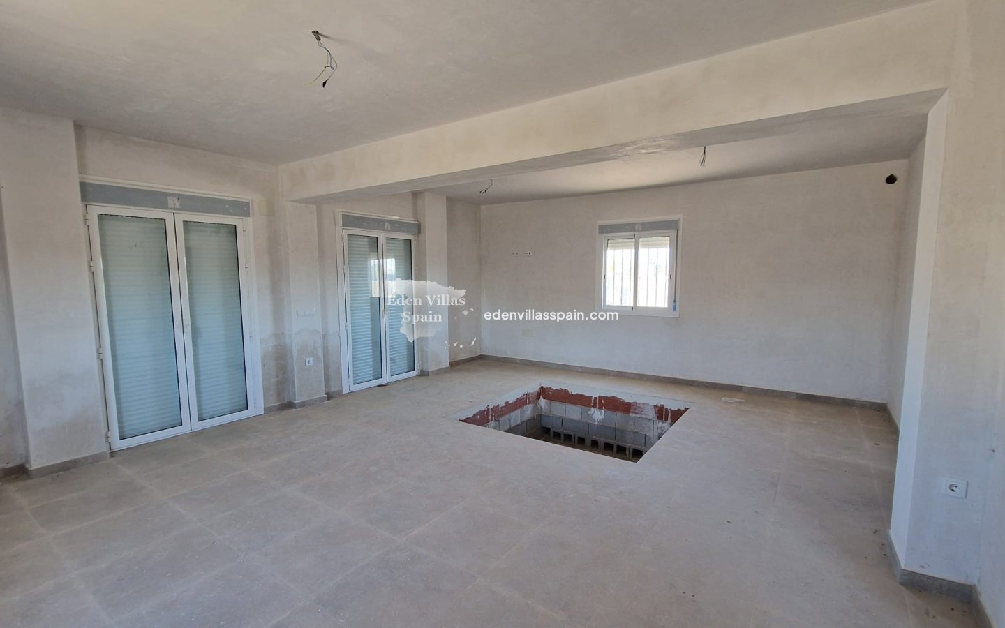 Obra Nueva - Villa a estrenar - Catral