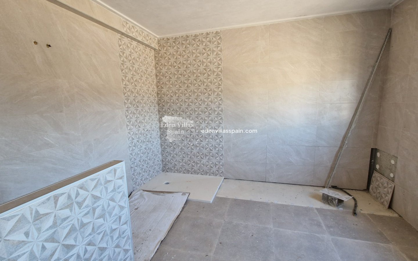 Obra Nueva - Villa a estrenar - Catral